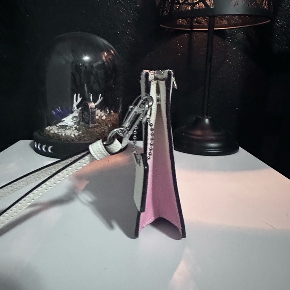 Couch pink and white ombré wallet - Picture 3 of 3